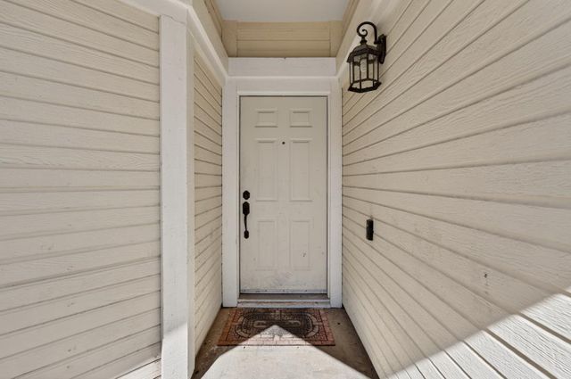 5331 Blue Sapphire Ct, Elk Grove, CA 95758