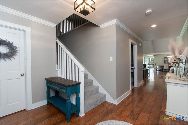 1806 Club Circle, Salado, TX 76571