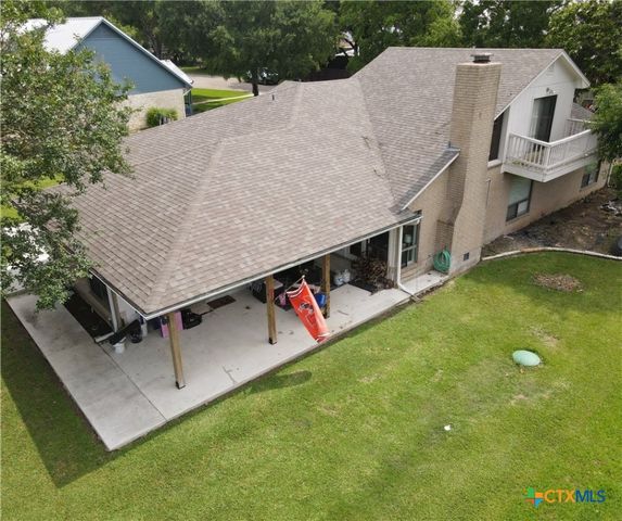 1806 Club Circle, Salado, TX 76571