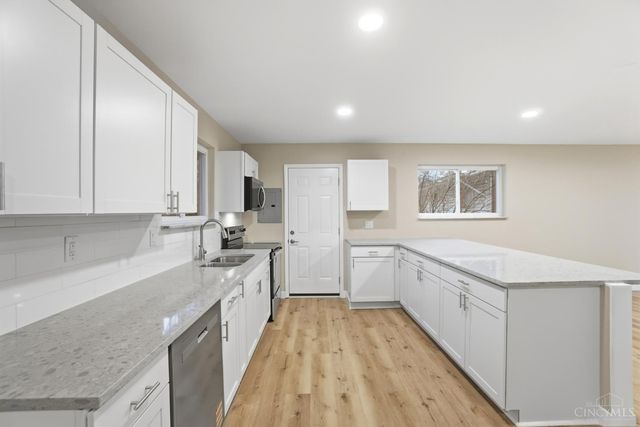 952 Hollytree Drive, Springfield Twp., OH 45231