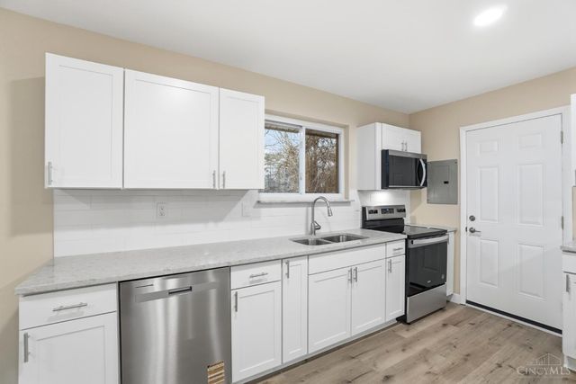 952 Hollytree Drive, Springfield Twp., OH 45231