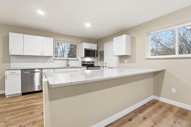 952 Hollytree Drive, Springfield Twp., OH 45231