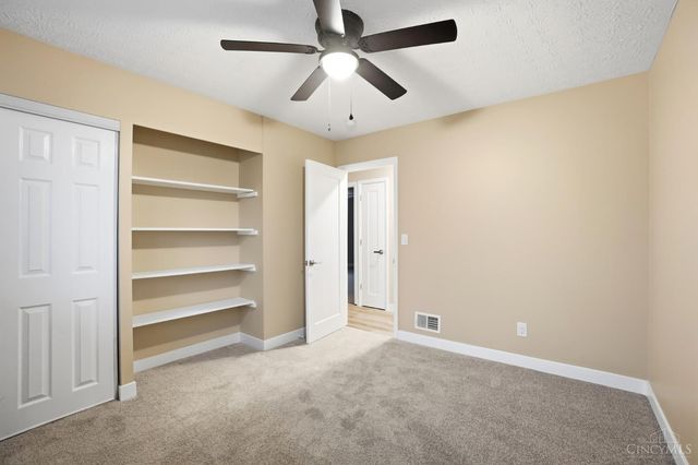 952 Hollytree Drive, Springfield Twp., OH 45231