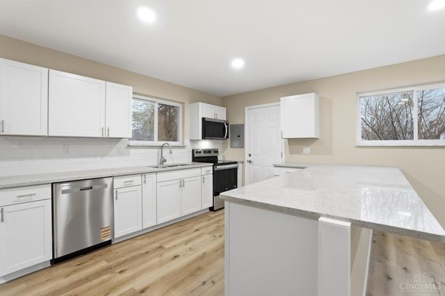 952 Hollytree Drive, Springfield Twp., OH 45231