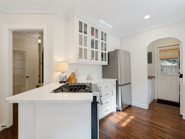 6044 Kenwood Avenue, Dallas, TX 75206