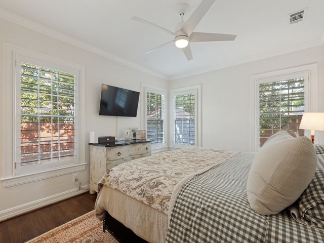 6044 Kenwood Avenue, Dallas, TX 75206