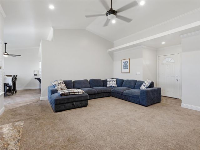 5373 W Dayton Avenue, Fresno, CA 93722