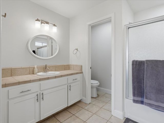 5373 W Dayton Avenue, Fresno, CA 93722