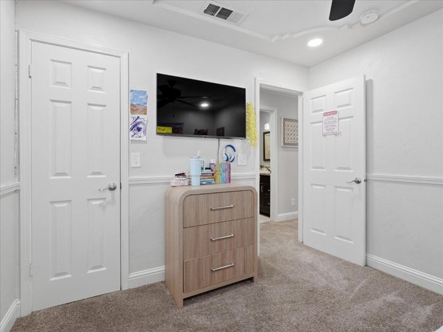 5373 W Dayton Avenue, Fresno, CA 93722