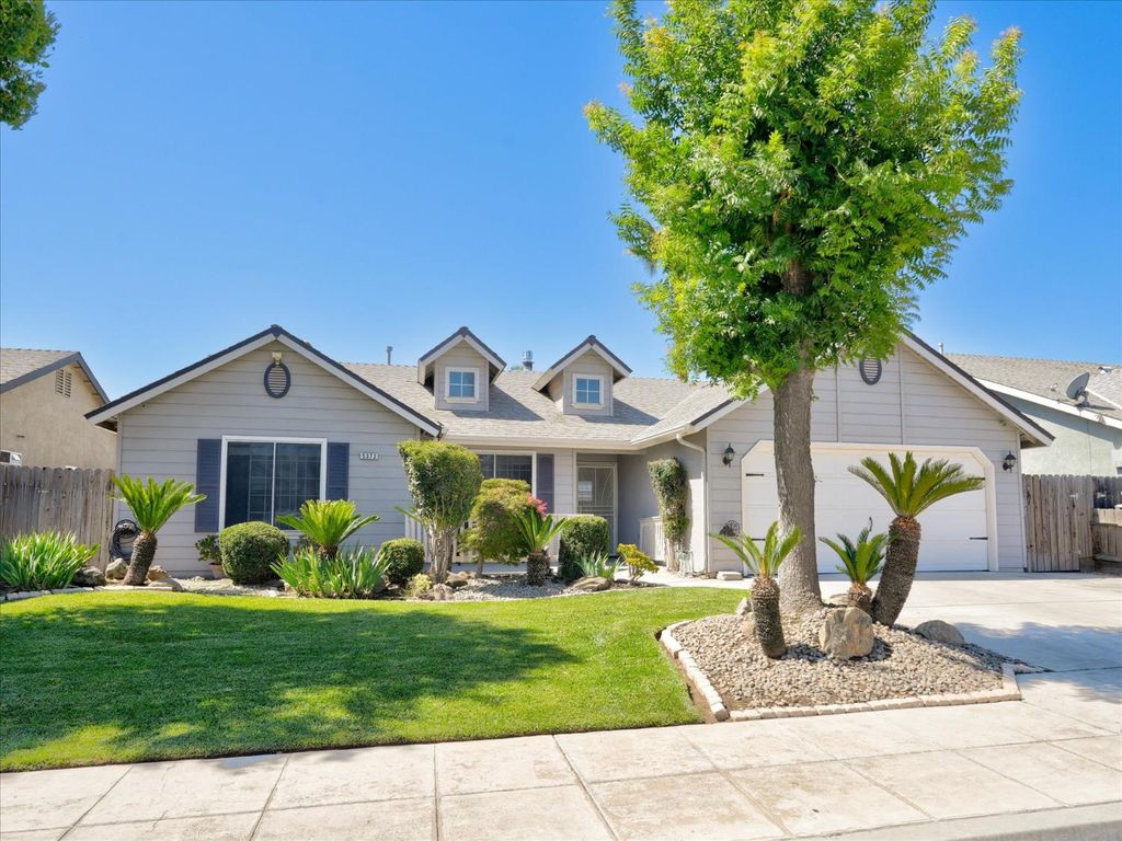 5373 W Dayton Avenue, Fresno, CA 93722