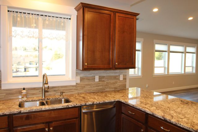 5511 Shalynn Drive, Klamath Falls, OR 97603