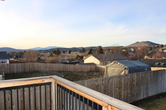5511 Shalynn Drive, Klamath Falls, OR 97603