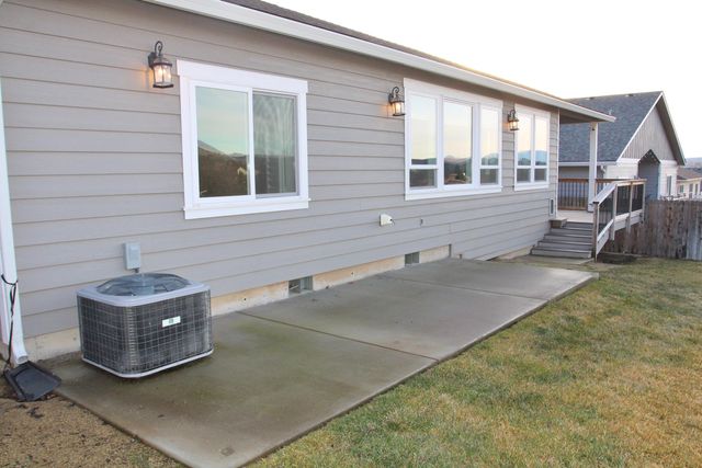 5511 Shalynn Drive, Klamath Falls, OR 97603