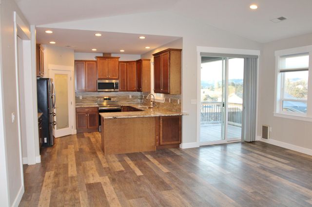 5511 Shalynn Drive, Klamath Falls, OR 97603