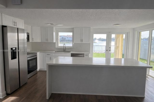 4767 SW 154th Ave, Miami, FL 33185