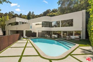 2557 Greenvalley Road, Los Angeles, CA 90046