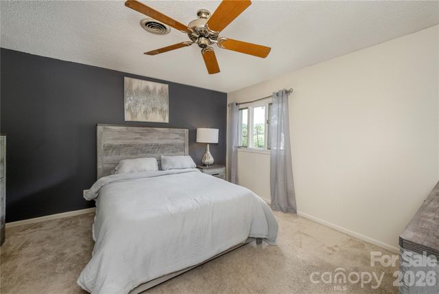580 Britton Creek Drive, Hendersonville, NC 28791