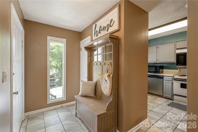 580 Britton Creek Drive, Hendersonville, NC 28791