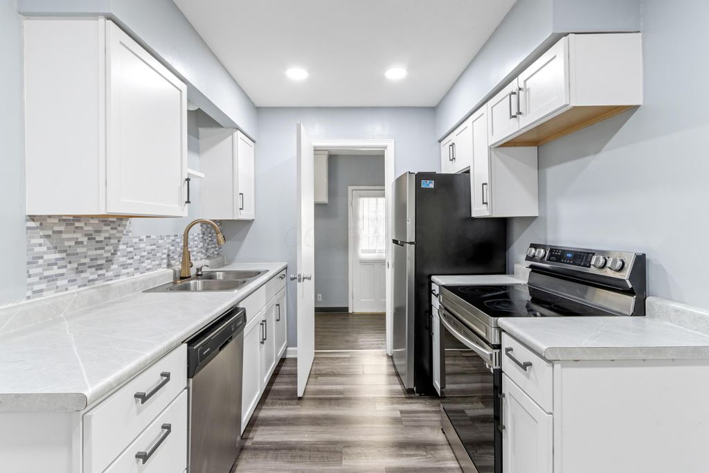 73 N Everett Avenue, Columbus, OH 43213