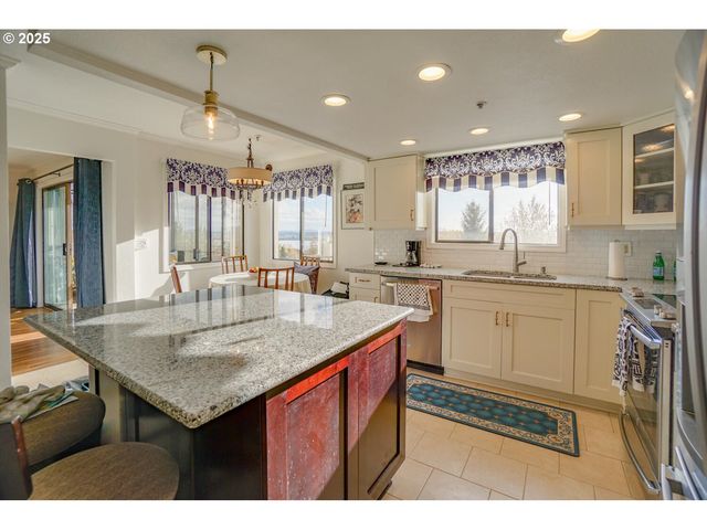 5535 E EVERGREEN Blvd 7205, Vancouver, WA 98661