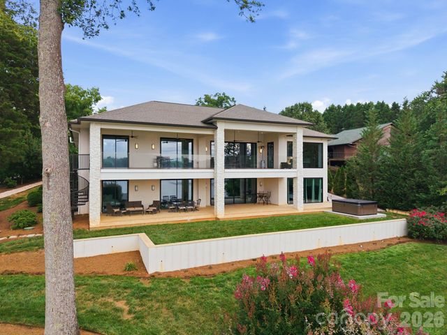 7272 Lynbrook Circle, Denver, NC 28037
