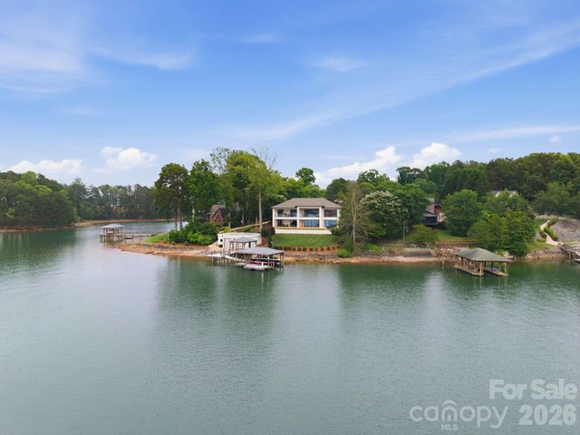 7272 Lynbrook Circle, Denver, NC 28037