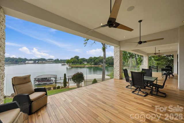 7272 Lynbrook Circle, Denver, NC 28037