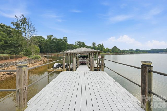 7272 Lynbrook Circle, Denver, NC 28037