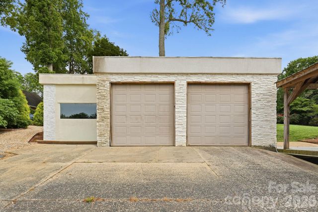 7272 Lynbrook Circle, Denver, NC 28037