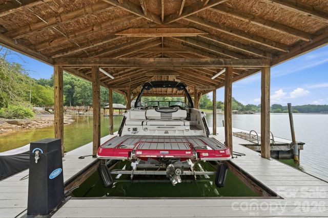 7272 Lynbrook Circle, Denver, NC 28037