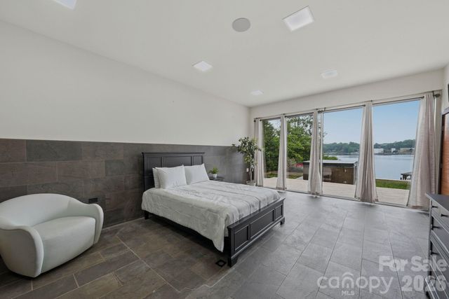 7272 Lynbrook Circle, Denver, NC 28037
