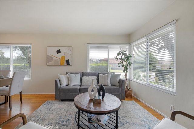 443 E Sandra, Arcadia, CA 91006