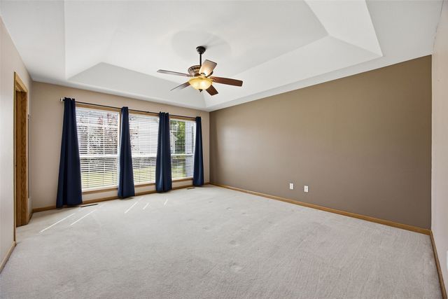 2045 Newcastle Road, Marion, IA 52302