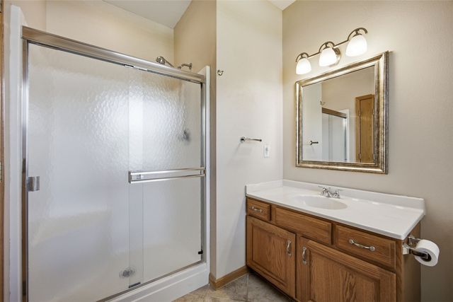 2045 Newcastle Road, Marion, IA 52302