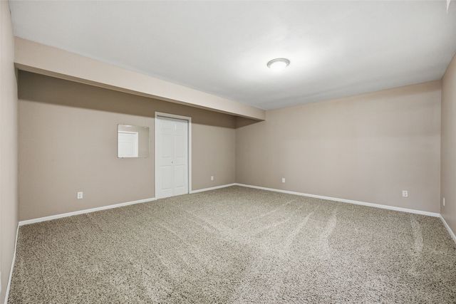 2045 Newcastle Road, Marion, IA 52302