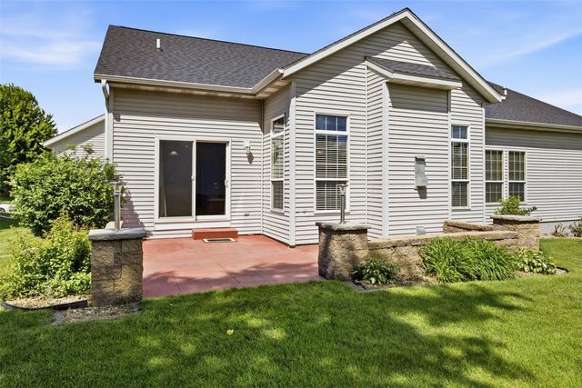 2045 Newcastle Road, Marion, IA 52302