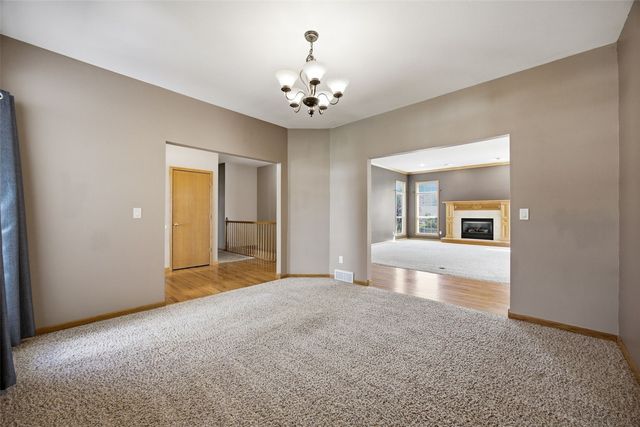 2045 Newcastle Road, Marion, IA 52302