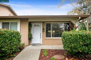 61 Fountainhead Ct, Martinez, CA 94553