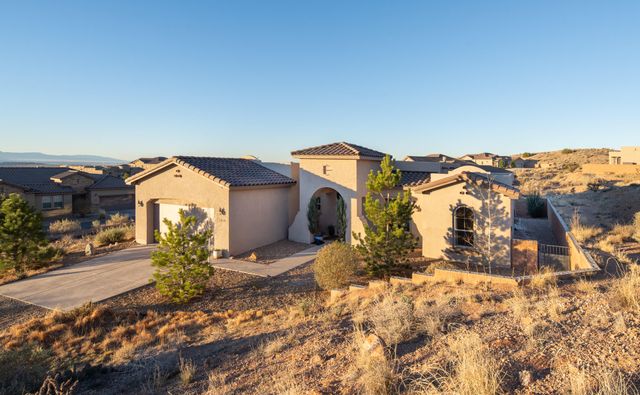 5626 Desert Sky Place NE, Rio Rancho, NM 87144
