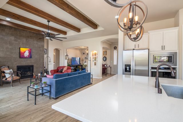 5626 Desert Sky Place NE, Rio Rancho, NM 87144