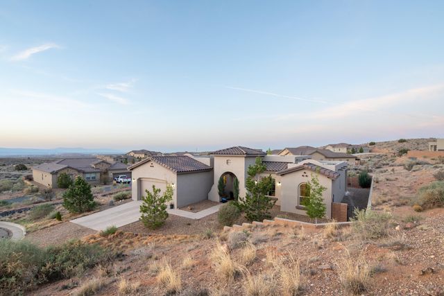 5626 Desert Sky Place NE, Rio Rancho, NM 87144