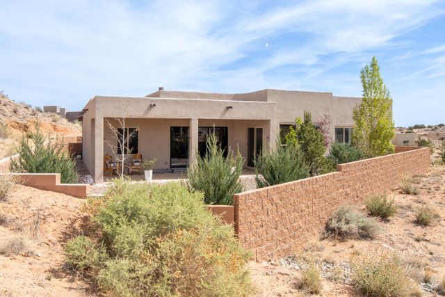 5626 Desert Sky Place NE, Rio Rancho, NM 87144
