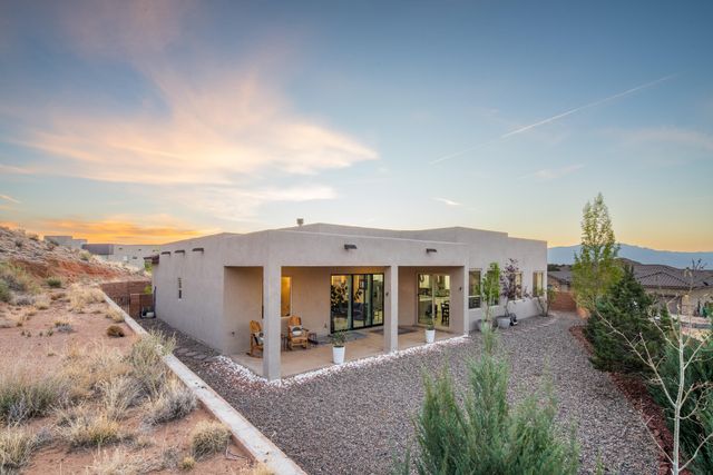 5626 Desert Sky Place NE, Rio Rancho, NM 87144