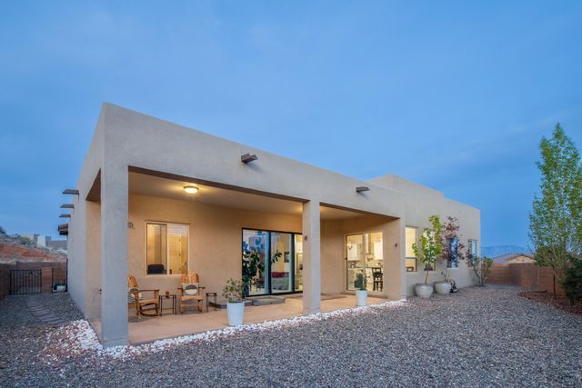 5626 Desert Sky Place NE, Rio Rancho, NM 87144