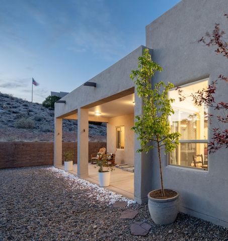 5626 Desert Sky Place NE, Rio Rancho, NM 87144