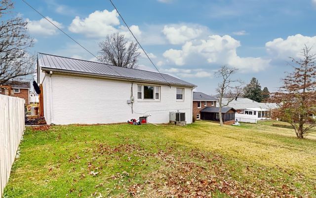 5 Willoughby Avenue, Huntington, WV 25705