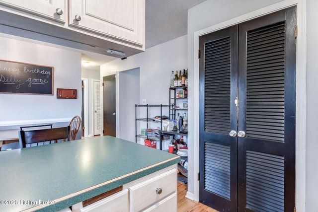 2914 Lindsay Ave, Louisville, KY 40206