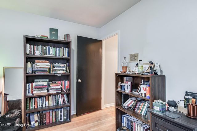 2914 Lindsay Ave, Louisville, KY 40206