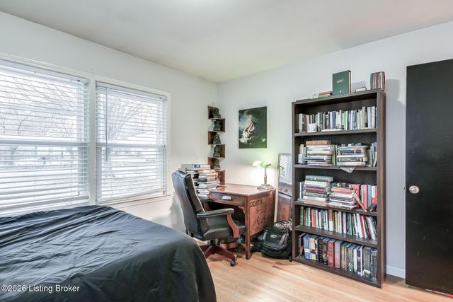 2914 Lindsay Ave, Louisville, KY 40206