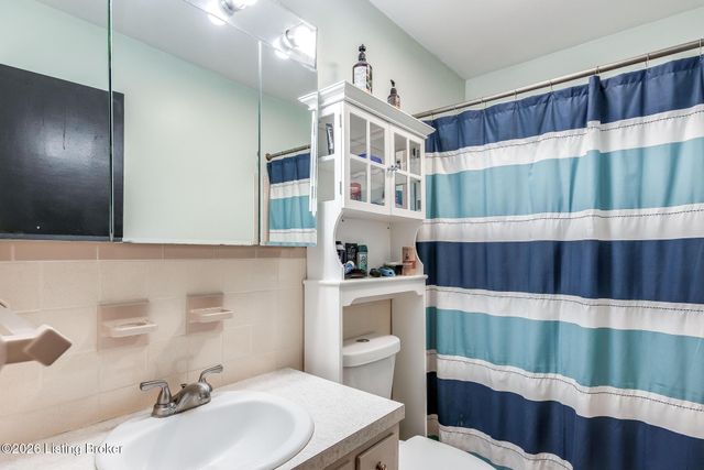 2914 Lindsay Ave, Louisville, KY 40206